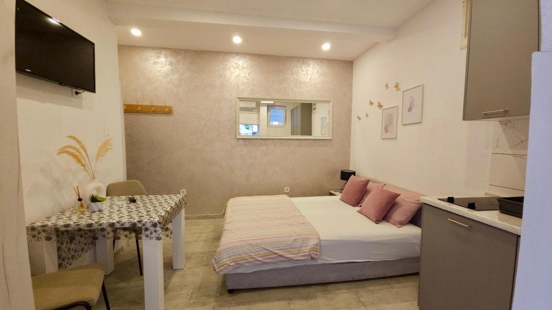 Banicevic Apartmani Ðenovići Εξωτερικό φωτογραφία