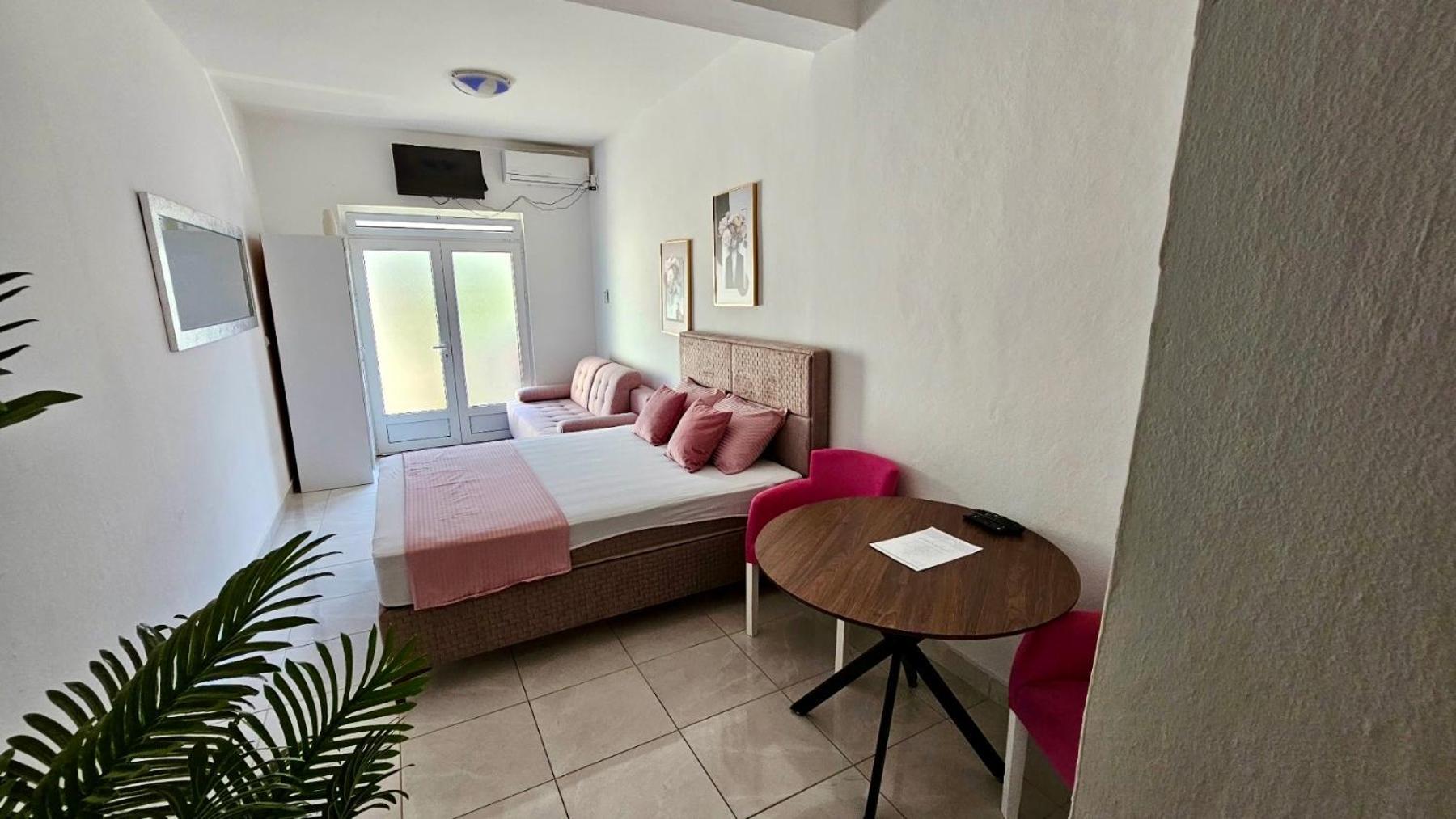 Banicevic Apartmani Ðenovići Εξωτερικό φωτογραφία
